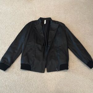 Mural Black leather jacket with zipper